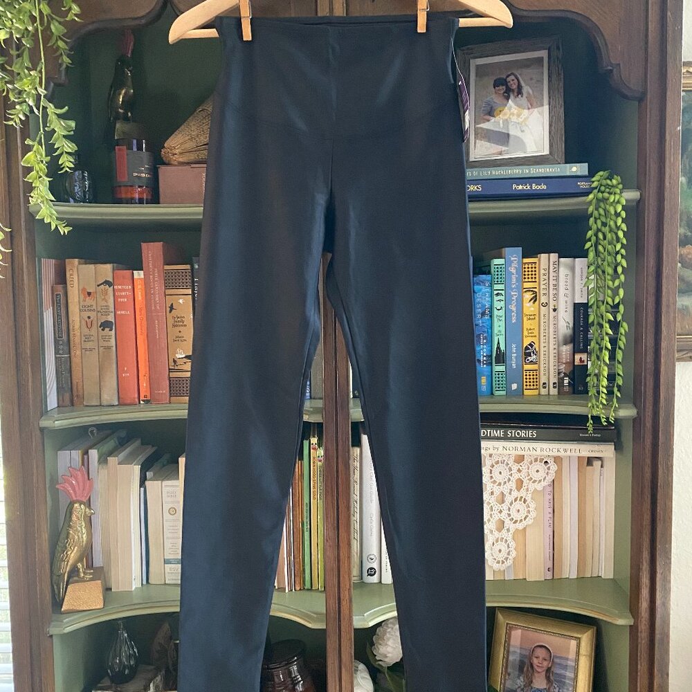 Yummie Coated Shine Leggings – Black – M – High Waist Shaping – NWT